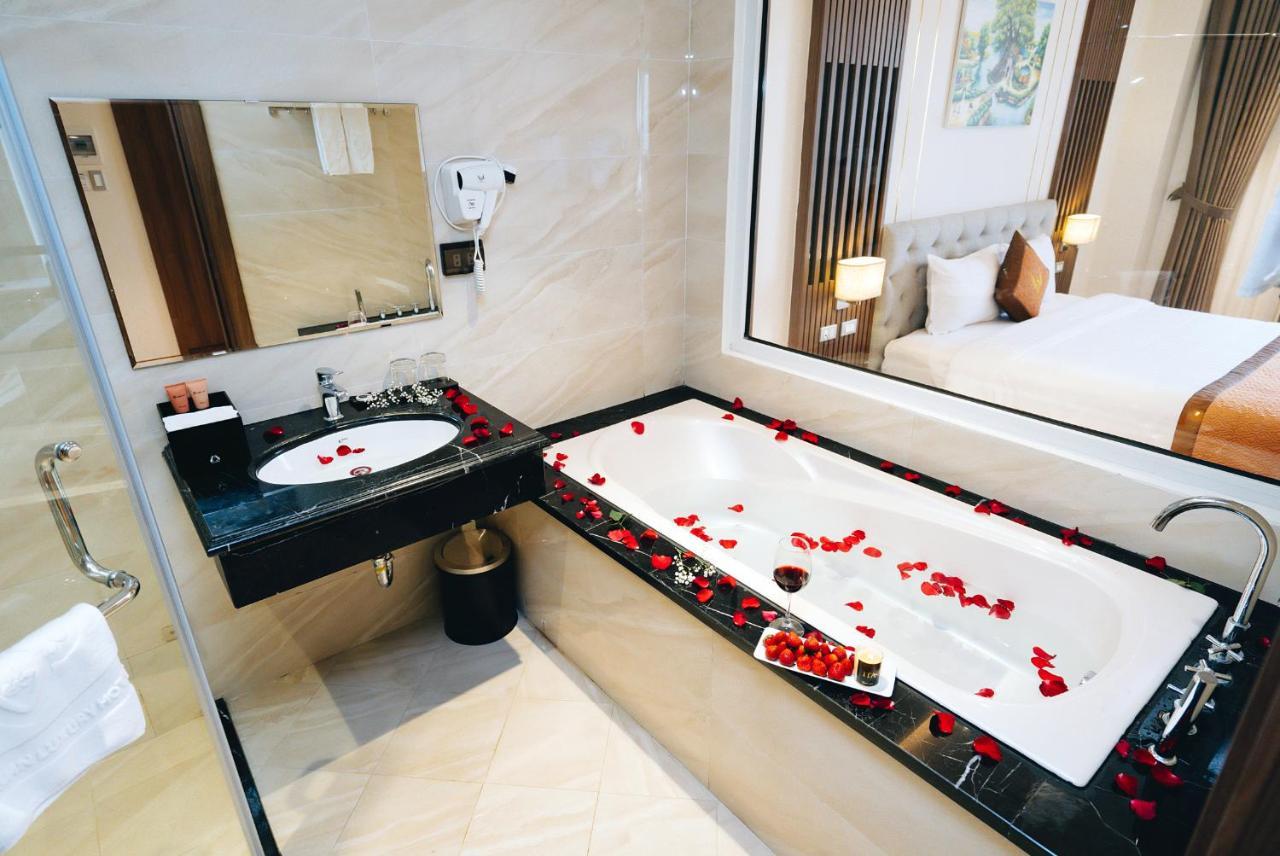 Manh Quan Luxury Hotel Vinh Yen Exterior foto